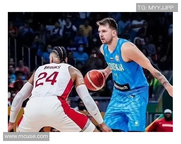 上海篮球队在世界杯中的灵活性表现引发热议展现团队协作与战术创新